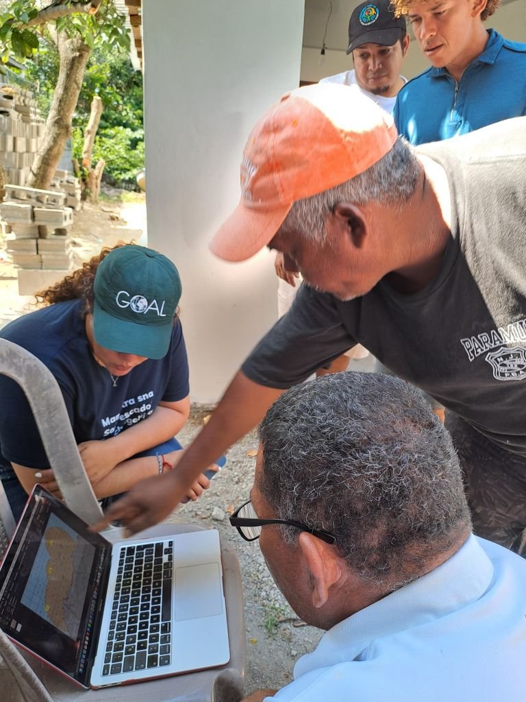 Validación de mapa con pescadores de asociación pesquera APEARCE